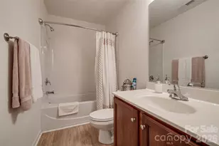 4816 Eagle Creek Dr, Charlotte, NC 28269 - Photo 7