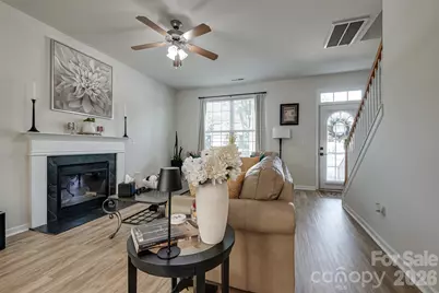 4816 Eagle Creek Drive, Charlotte, NC 28269 - Photo 5