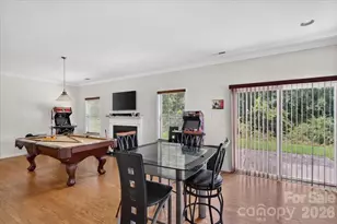 3323 Mortemer Ln, Charlotte, NC 28262 - Photo 7