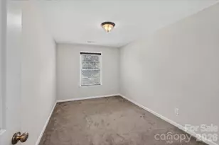 3323 Mortemer Ln, Charlotte, NC 28262 - Photo 25