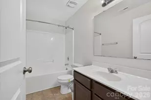 3323 Mortemer Ln, Charlotte, NC 28262 - Photo 29