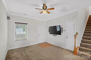 3323 Mortemer Ln, Charlotte, NC 28262 - Photo 5