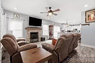 304 E Florida Ave, Bessemer City, NC 28016 - Photo 5