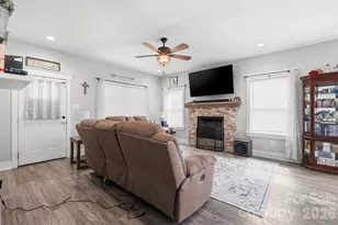 304 E Florida Ave, Bessemer City, NC 28016 - Photo 7