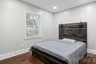 7515 Shady Ln, Charlotte, NC 28215 - Photo 15