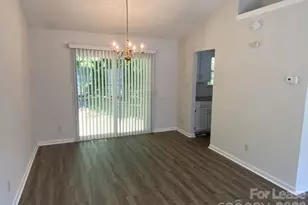 3122 Periwinkle Ct, Charlotte, NC 28269 - Photo 5