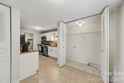 7319 Shadowlake Drive, Charlotte, NC 28226 - Photo 9