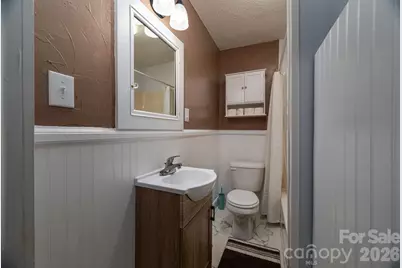 214 23rd Street NW, Hickory, NC 28601 - Photo 9