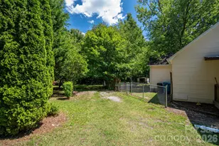 214 23rd St NW, Hickory, NC 28601 - Photo 21