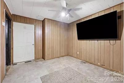2026 12th Avenue NE, Hickory, NC 28601 - Photo 11