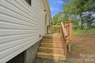 526 Cane River School Rd, Burnsville, NC 28714 - Photo 23