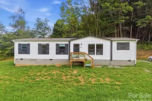 526 Cane River School Rd, Burnsville, NC 28714 - Photo 1
