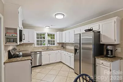 9301 Hinson Drive, Matthews, NC 28105 - Photo 17
