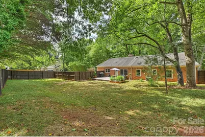 9301 Hinson Drive, Matthews, NC 28105 - Photo 37
