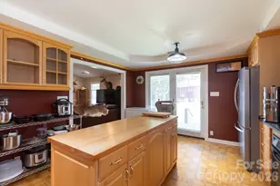 15224 Thomas Rd, Charlotte, NC 28278 - Photo 11