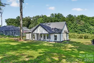 68 Point Hope Ln, Hendersonville, NC 28792 - Photo 41