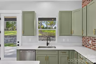 68 Point Hope Ln, Hendersonville, NC 28792 - Photo 13