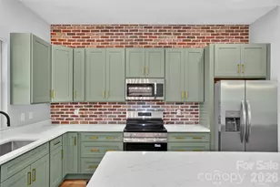68 Point Hope Ln, Hendersonville, NC 28792 - Photo 11
