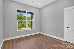 68 Point Hope Ln, Hendersonville, NC 28792 - Photo 25