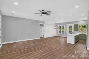 68 Point Hope Ln, Hendersonville, NC 28792 - Photo 9