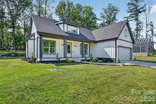 68 Point Hope Ln, Hendersonville, NC 28792 - Photo 7