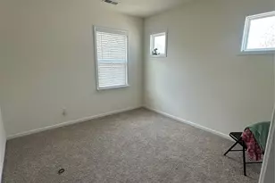 5772 Coulee Ln, Charlotte, NC 28215 - Photo 19