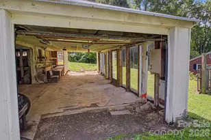 114 Old State 10 Rd, Black Mountain, NC 28711 - Photo 35