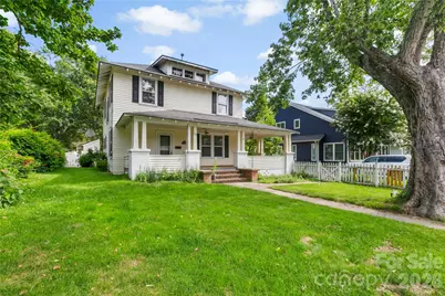 729 5th Avenue W, Hendersonville, NC 28739 - Photo 1