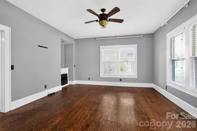729 5th Avenue W, Hendersonville, NC 28739 - Photo 11