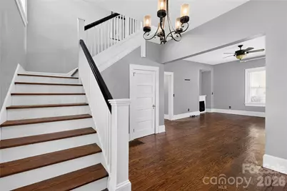 729 5th Avenue W, Hendersonville, NC 28739 - Photo 9