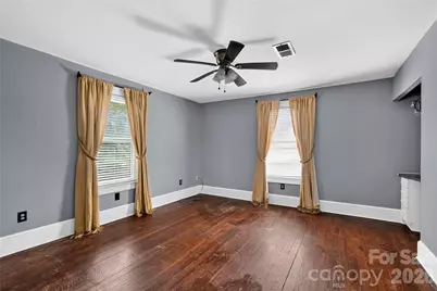 729 5th Avenue W, Hendersonville, NC 28739 - Photo 23