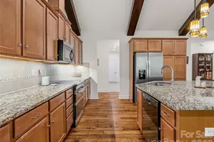 240 Persimmon Hill Dr, Columbus, NC 28722 - Photo 21