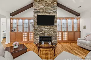 240 Persimmon Hill Dr, Columbus, NC 28722 - Photo 15