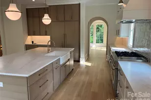 630 Ashworth Rd, Charlotte, NC 28211 - Photo 9