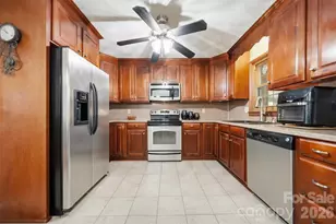 3210 W Calvin St, Claremont, NC 28610 - Photo 9