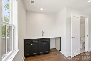 2428 Runnymede Ln, Charlotte, NC 28209 - Photo 41
