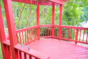 1330 E Barden Rd, Charlotte, NC 28226 - Photo 7