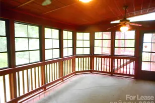 1330 E Barden Rd, Charlotte, NC 28226 - Photo 9