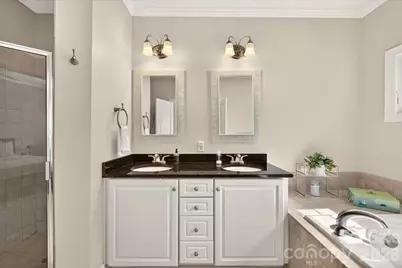 4632 Dabney Vigor Drive, Charlotte, NC 28209 - Photo 23