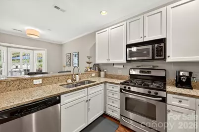 4632 Dabney Vigor Drive, Charlotte, NC 28209 - Photo 5