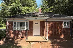 3526 Eastway Dr, Charlotte, NC 28205 - Photo 1