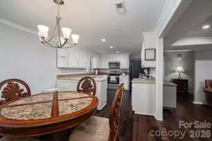 389 Caprice Cir, Lincolnton, NC 28092 - Photo 9