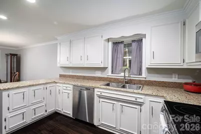 389 Caprice Circle, Lincolnton, NC 28092 - Photo 11