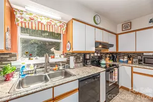 5 Summer Savory Ct, Flat Rock, NC 28731 - Photo 13