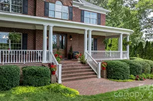 3740 Pinecrest Dr NE, Hickory, NC 28601 - Photo 5