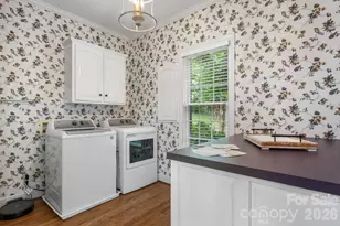 3740 Pinecrest Dr NE, Hickory, NC 28601 - Photo 21