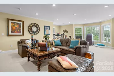 3740 Pinecrest Drive NE, Hickory, NC 28601 - Photo 27