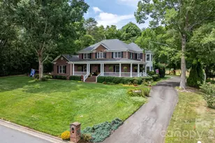 3740 Pinecrest Dr NE, Hickory, NC 28601 - Photo 43