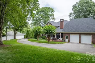 3740 Pinecrest Dr NE, Hickory, NC 28601 - Photo 45