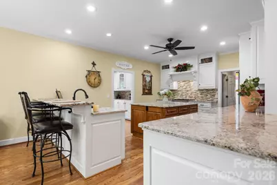 3740 Pinecrest Drive NE, Hickory, NC 28601 - Photo 13